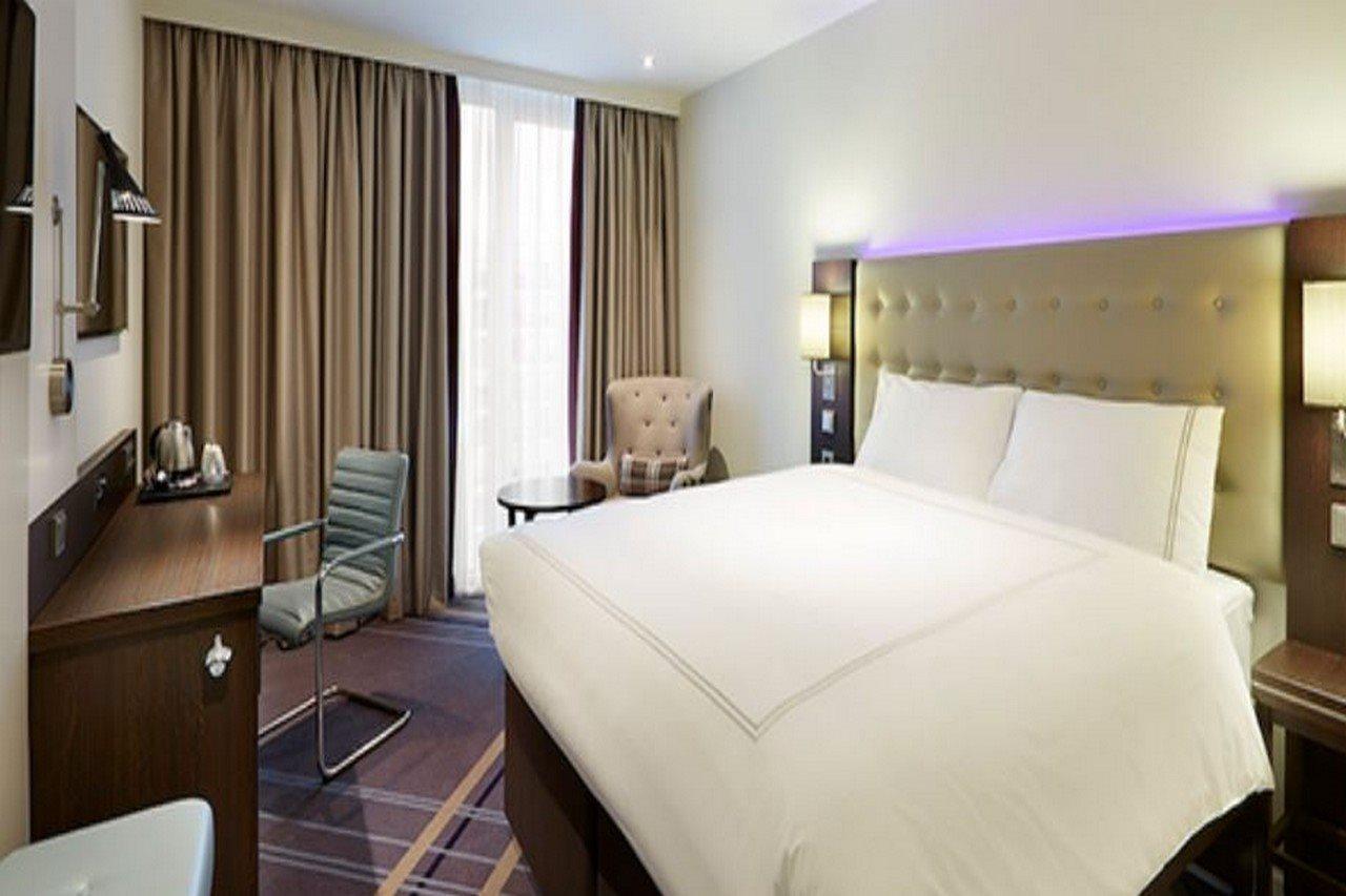 Premier Inn Muenchen Airport Sued ハルベルクモース エクステリア 写真
