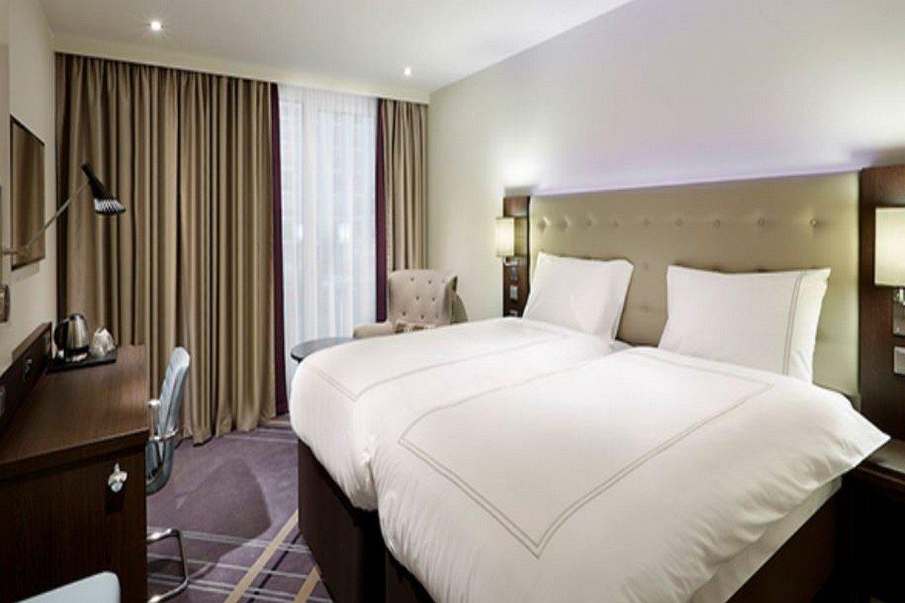 Premier Inn Muenchen Airport Sued ハルベルクモース エクステリア 写真