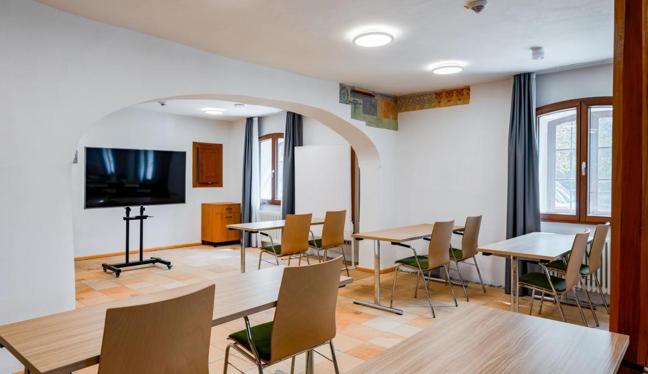 Premier Inn Muenchen Airport Sued ハルベルクモース エクステリア 写真